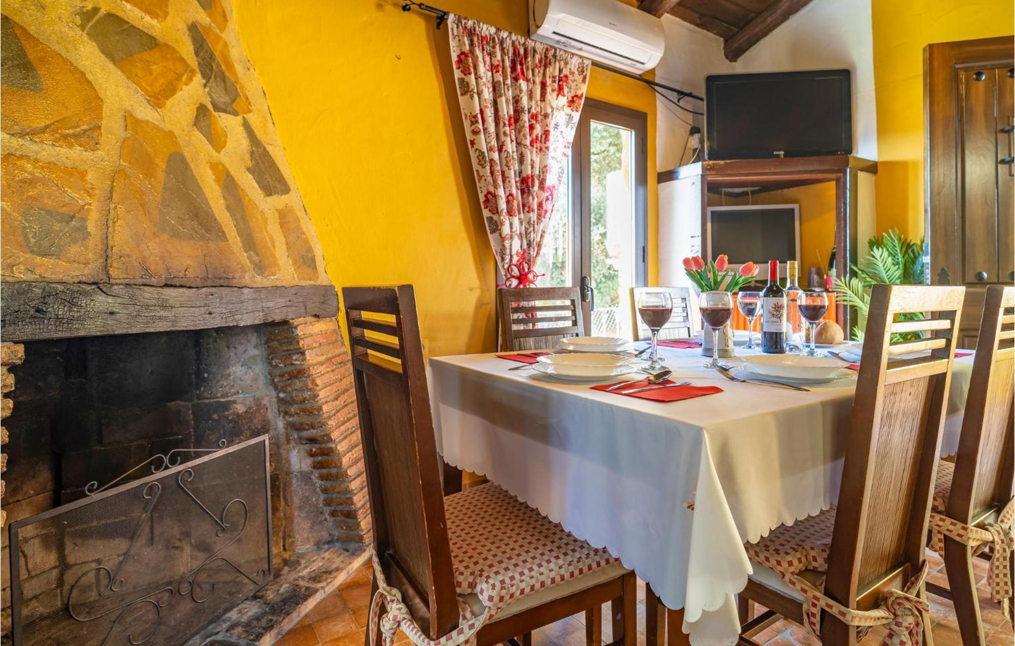 Amazing Cottage In Algatocin With Kitchen Extérieur photo
