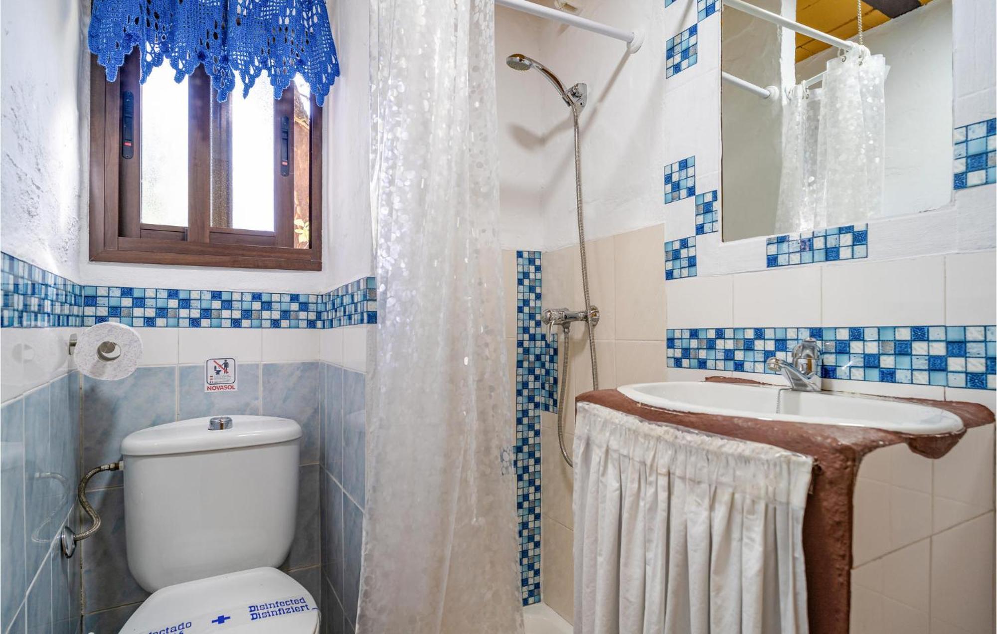 Amazing Cottage In Algatocin With Kitchen Extérieur photo