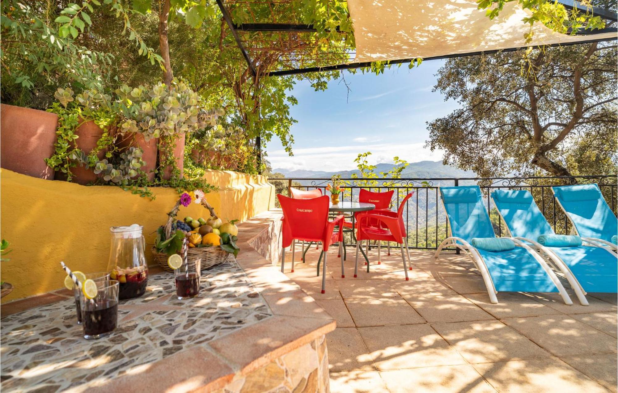 Amazing Cottage In Algatocin With Kitchen Extérieur photo